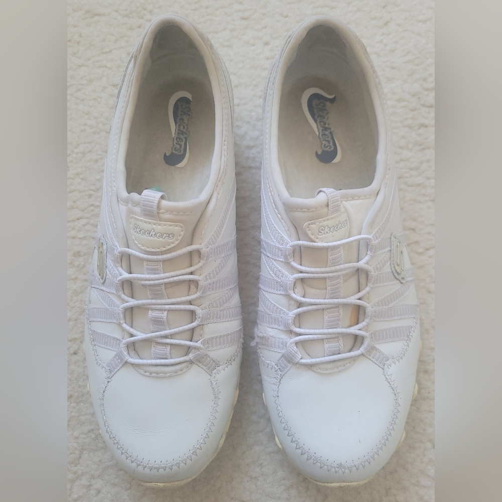 SNEAKERS / SKECHERS